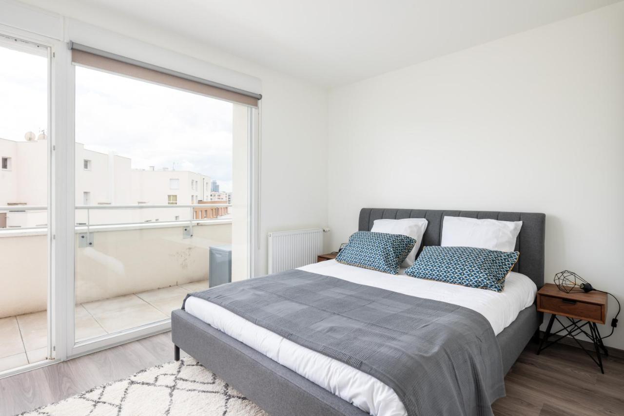 Appartement De Standing Avec Grande Terrasse Βιλερμπάν Εξωτερικό φωτογραφία