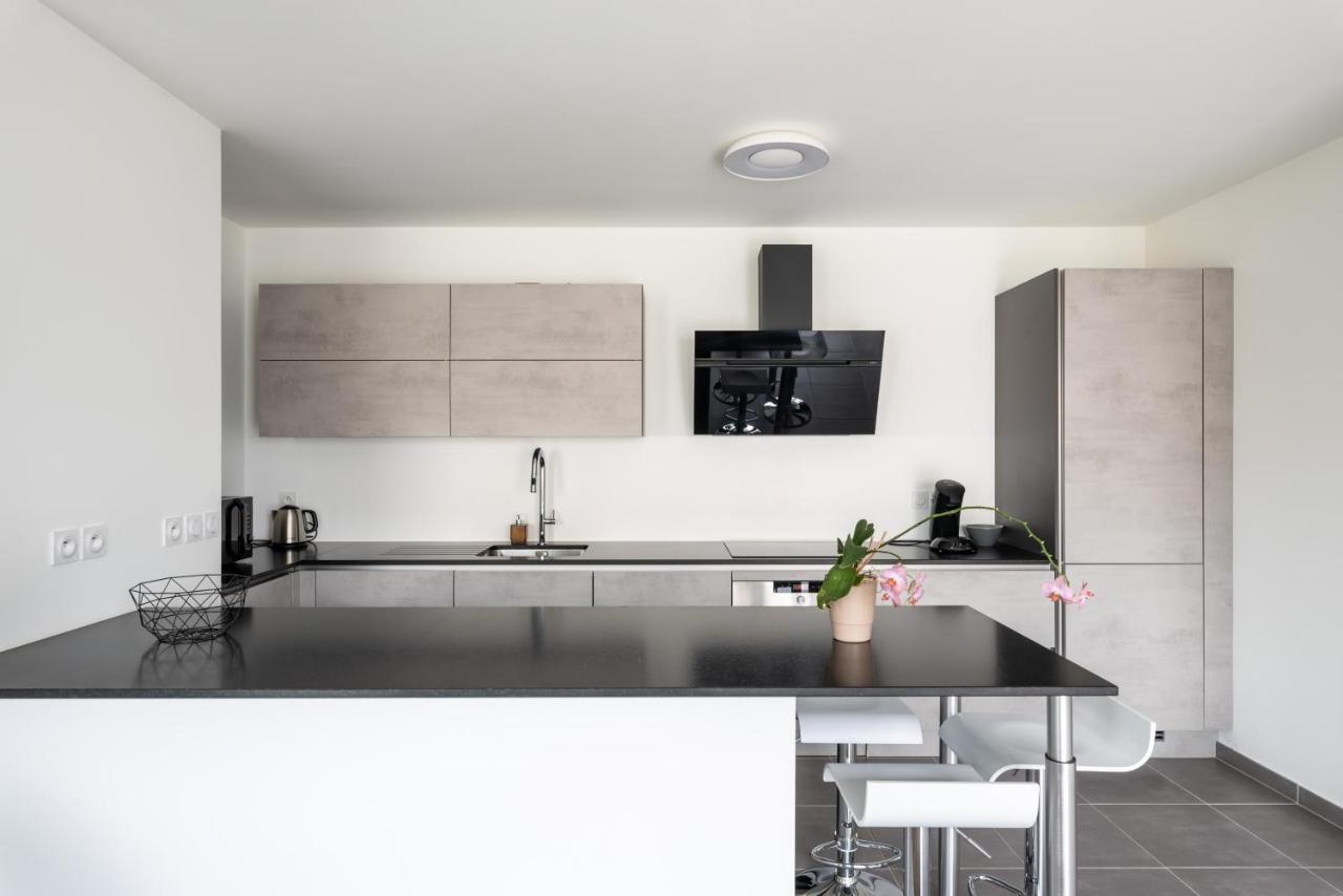 Appartement De Standing Avec Grande Terrasse Βιλερμπάν Εξωτερικό φωτογραφία