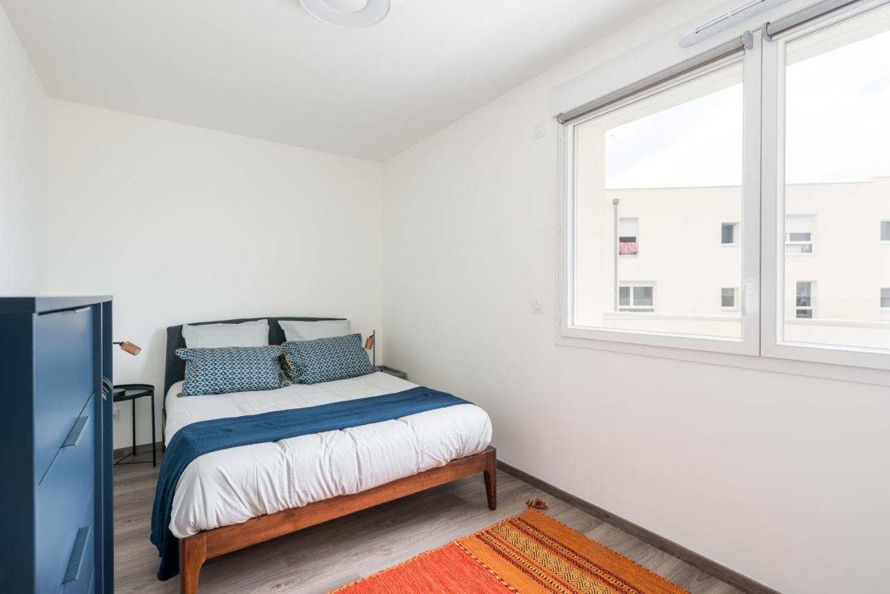 Appartement De Standing Avec Grande Terrasse Βιλερμπάν Εξωτερικό φωτογραφία