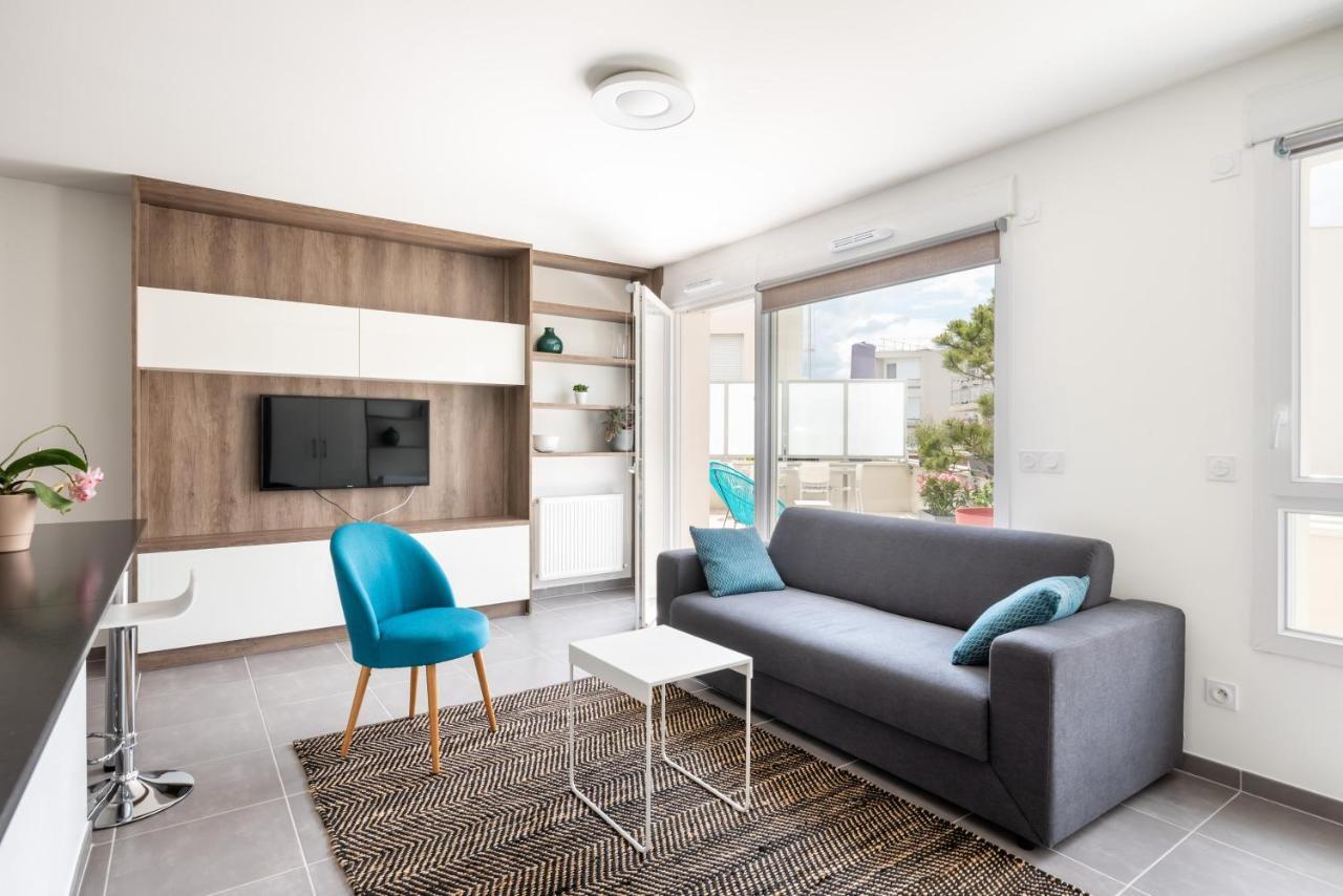 Appartement De Standing Avec Grande Terrasse Βιλερμπάν Εξωτερικό φωτογραφία